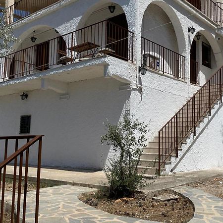 Zenso Studios Tolo Exterior photo